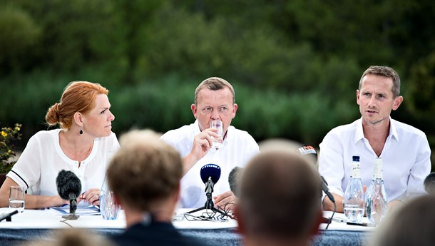 Løkke i en skruestik mellem vælgere og parti