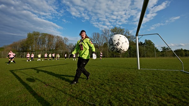 Debat: Fodbold skal på recept for hjerternes skyld