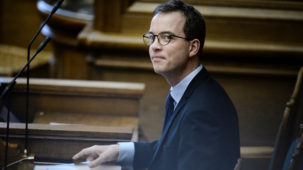 UFORSTÅELIGT: Det strider mod almindelig sund fornuft, at Esben Lunde Larsen stadig er minister, mener David Trads.