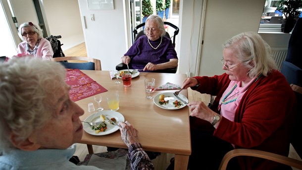 Vi hører ofte fra politikerne, når kvaliteten af den mad, vi leverer til vores ældre borgere, er til debat, at hvis ikke man kan lide maden, så kan man bare vælge en anden leverandør. Men kan man det, spørger Bjarne Hastrup? 