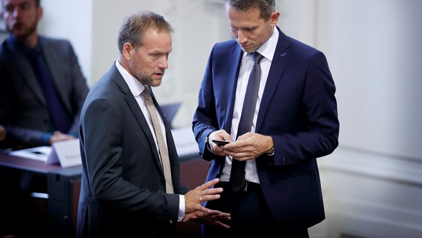 ”Vi går ikke med til en finanslov, der ikke giver flere penge end det, trepartsaftalen stiller i udsigt,” sagde DF's René Christensen om de 150 millioner, erhvervsuddannelserne ser ud til at få som en del af trepartsaftalen. 