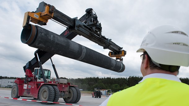 De første rør til den gasledning, der skal gå fra Rusland til Tyskland, er allerede gjort klar.