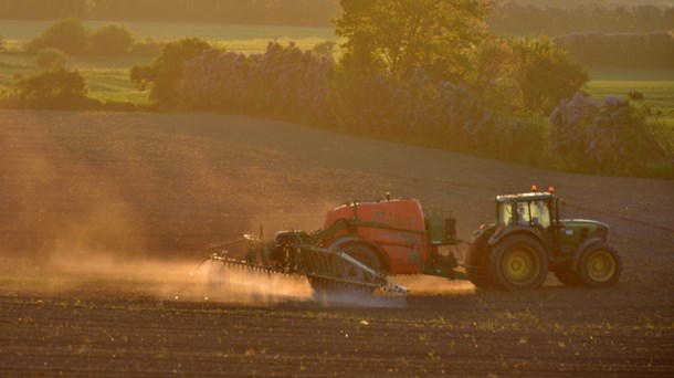 EU-landene kan ikke blive enige om, hvorvidt ukrudtsmidlet glyphosat, der er aktivstoffet i RoundUp, skal have forlænget sin godkendelse, der udløber i december.