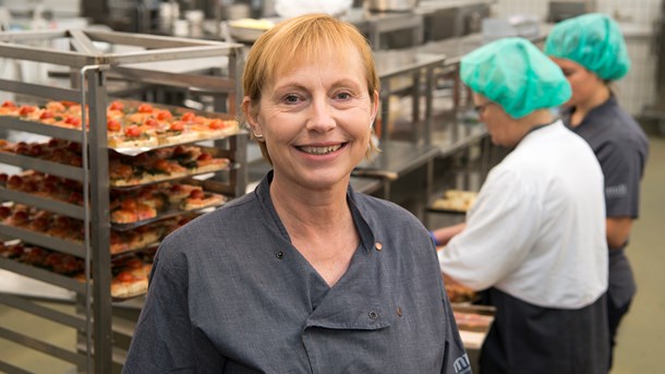 Mona Carøe Jensen er cheføkonoma på Regionshospitalet Randers, hvor der på en typisk aften er mellem en fjerdedel og en tredjedel af patienterne, der vælger en vegetarisk ret.