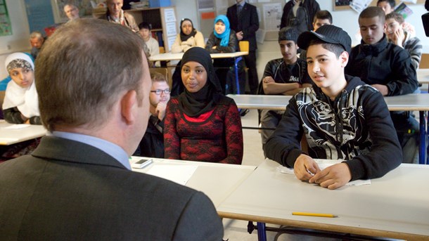 PARALLELSAMFUND: Statsminister Lars Løkke Rasmussens besøger Abildgårdskolen i Vollsmose. 