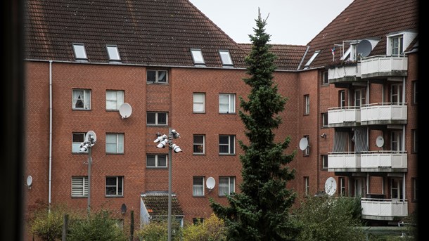 De udsatte boligområder ligger ofte socialt og fysisk isoleret fra resten af byen, skriver Forandringsudvalget.