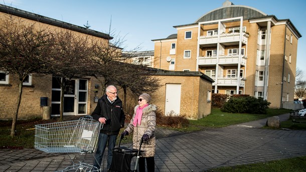 Lektor: “Riv den ghettoliste ned, hr. minister”