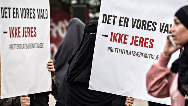 Dagens overblik: Regeringens flertal for et burkaforbud smuldrer