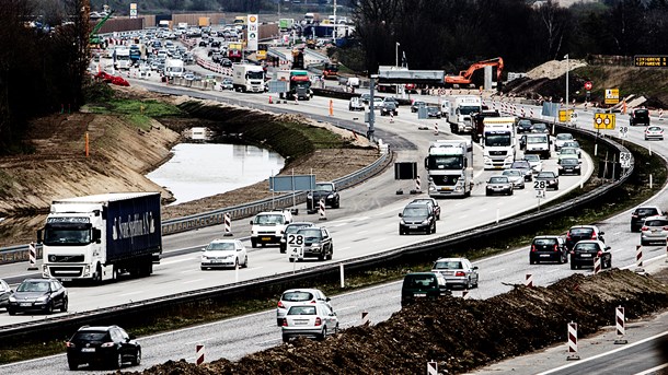 Trængslen ind og ud af de store byer kan vokse med over 100 procent fra 2015 til 2030, lyder det fra regeringens ekspertgruppe for mobilitet i fremtiden.