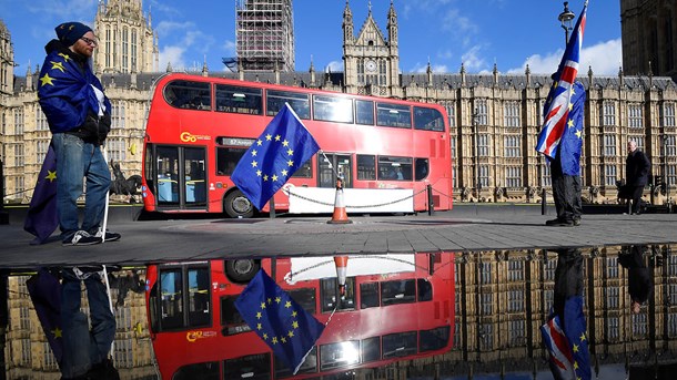 Et år til Brexit: Vejen ud af EU er belagt med landminer