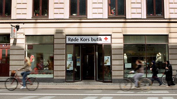 Røde Kors håber, at ny aftale kan bidrage til at sikre deres genbrugsbutikker mod unfair konkurrence fra kommunerne. 