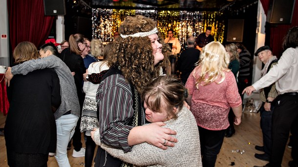 Det socialøkonomiske Skovsgård Hotel ved Brovst skaber liv i et tyndt befolket område. Her afholdes der Grand Prix-fest for folk med særlige behov. 