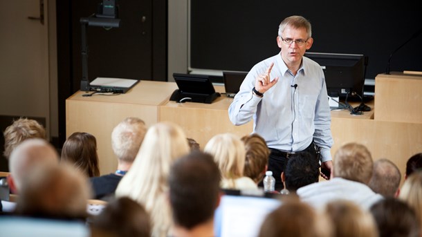 Bekymring over faldende kvalitet i specialer ved Aarhus Universitet