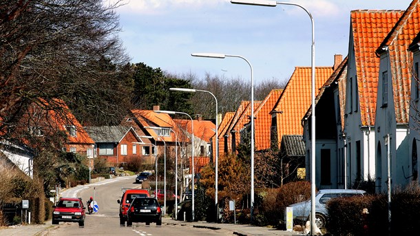 Vi skal styrke DR's og TV 2's regionale baser, så vi får en mere balanceret mediedækning af hele landet, skriver Steffen Damsgaard.