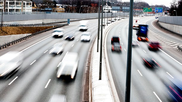 Det er nødvendigt at nytænke den europæiske transportsektor for at sænke CO2-udledningerne og hæve luftkvaliteten, mener den europæiske tænketank Bruegel. De har en strategi med tre søjler.