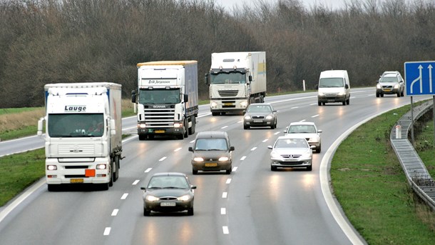 EU’s indre marked og liberaliseringen af transportområdet har muliggjort destabiliseringen og problemerne med social dumping, skriver Rina Ronja Kari.