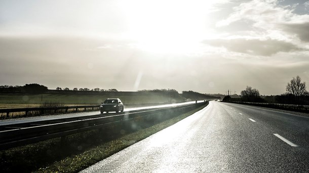 VEJNET: Ringkøbing-Skjern er Danmarks geografisk største kommune og har et stort vejnet at vedligeholde. Det kræver midler, skriver borgmester Hans Østergaard (V).