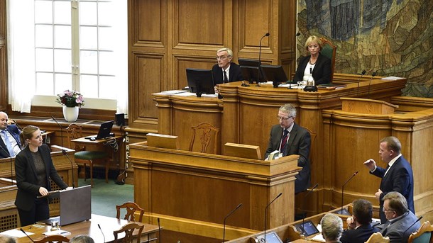 Mette Frederiksen (S) og Lars Løkke Rasmussen (V) har flere gange krydset klinger. Det kommer de til igen i onsdagens afslutningsdebat i Folketinget.