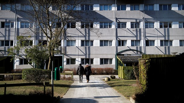 Jeg tror på, at vi gennem aktiv involvering af lokalsamfundet kan løfte sundheden i udsatte boligområder betragteligt uden målrettede sundhedstilbud, skriver Henning Winther.