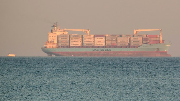 MIDDELHAVSDRAMA Søofficererne i den italienske kystvagt er gidsler i et kynisk spil. Her er det containerskibet  Alexander Mærsk, der i sidste uge blev nægtet at sejle ind til Sicilien.