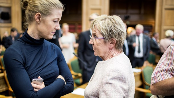 Den danske skoletradition er under pres, mener Radikales Sofie Carsten Nielsen (til venstre). 