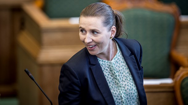 Ny måling: Mette Frederiksen kan vinde magten uden Uffe Elbæks støtte