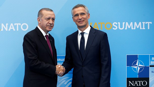 Tyrkiets præsident, Recep Erdogan, og Natos generalsekretær, Jens Stoltenberg, ved Natos topmøde i juli. 