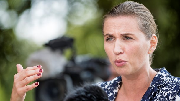 Socialdemokratiet og Mette Frederiksen vil blandt andet styrke små gymnasier og have erhvervsskoler til at oprette flere lokale grundforløb.