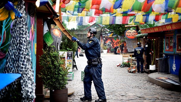 Et statsautoriseret salg af cannabis ville give politiet flere ressourcer og hjælpe Christiania til at komme af med kriminaliteten, skriver Carl Valentin.