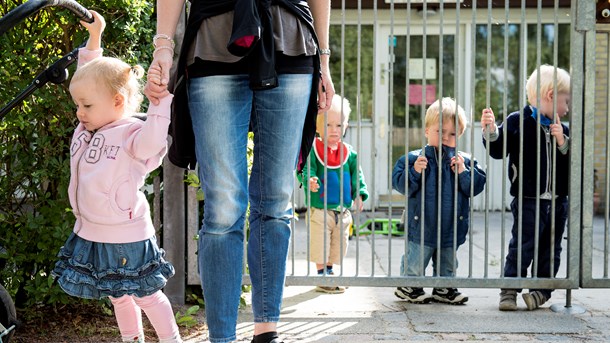 Djøf'ere medregner næppe deres egen løn, når de skal kontrollere og dokumentere pædagogernes effektivitet, skriver økonom Paul Tiedemann.