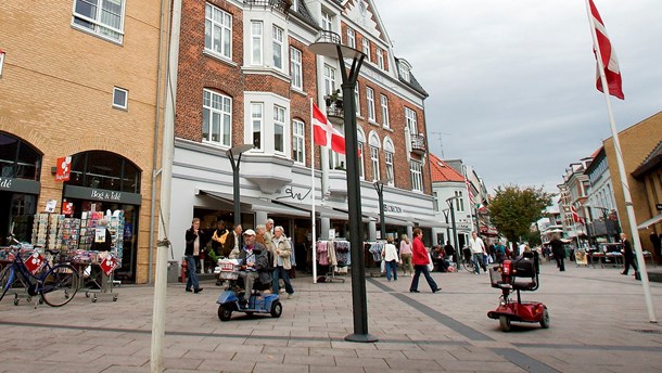 Mange steder er man nødt til bevidst og målrettet at prioritere og investere i udviklingen af kommunens hovedby, ellers står hele oplandet til at tabe, siger projektchef ved Realdania Björn Emil Härtel Jensen.