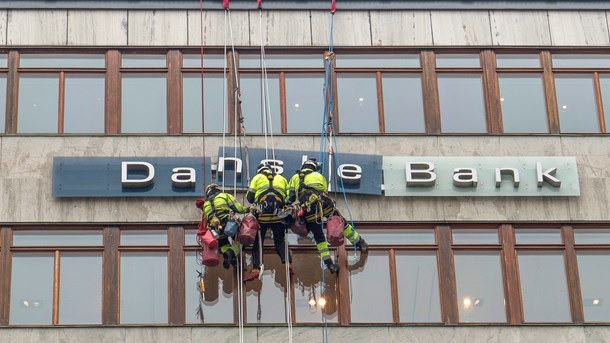 Danske Banks selektive mistanker er hykleriske. Ifølge Peter Christiansen fra Globalt Fokus må ngo'er lade banken føle utilfredsheden på pengepungen.