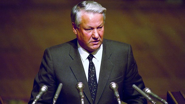 BRUTAL: I disse dage er det 25 år siden, at Boris Yeltsin indrettede et system med en overdrevent stærk præsidentmagt, som siden er blevet udnyttet til fulde.