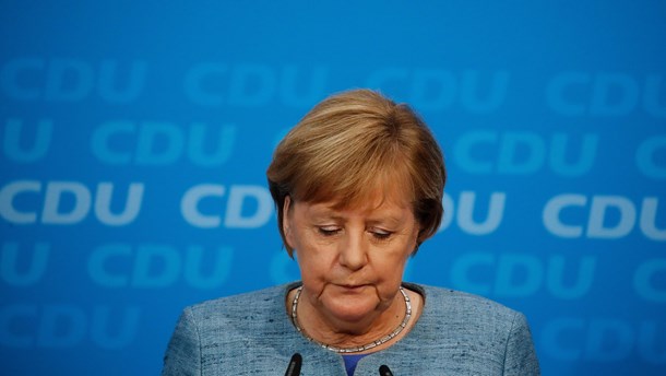 Merkel stopper som CDU-formand