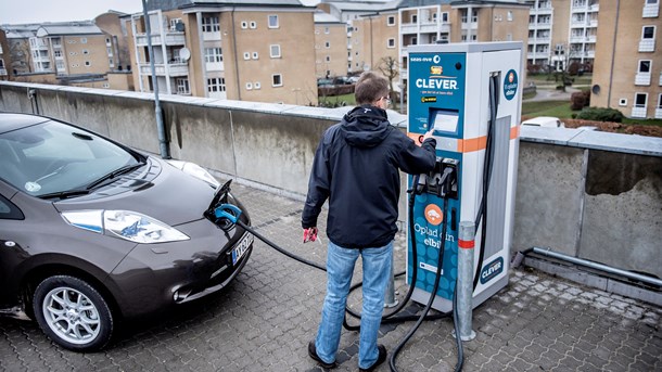 Elbiler er langt fra at løse transportens fortsat stigende klimagasudslip, skriver formand for Rådet for Bæredygtig Trafik, Kjeld A. Larsen