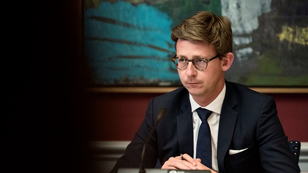 Karsten Lauritzen (V) kan øge incitamenterne for dannelse af nye erhvervsdrivende fonde. Men der skal handles hurtigt, for folketingsvalget kommer snart.