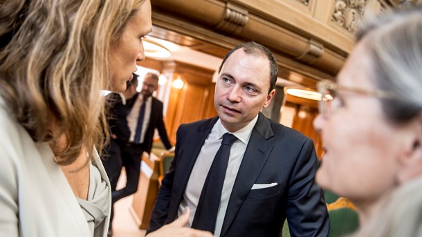 Regeringen med Tommy Ahlers (V) og Merete Riisager (LA) freder den såkaldte Bonus A-ordning.