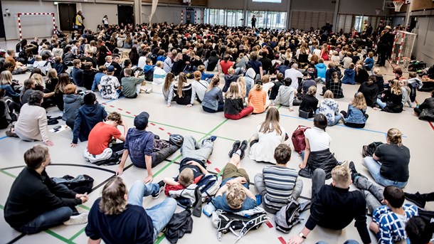 Psykisk mistrivsel i teenageårene følger de unge ind i voksenlivet og gør det svært at finde fodfæste på arbejdsmarkedet. Det bør give stof til eftertanke, skriver Sine Egede.