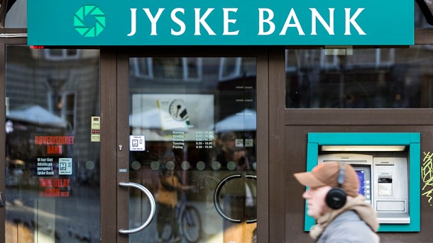 Jyske Bank er et af de pengeinstitutter, som har hævet priserne 
allermest for foreningskunder. Gebyrerne på foreningskonti er således 
steget med adskillige tusinde kroner i Jyske Bank. 