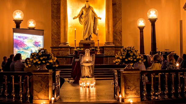 Både DR og landets museer har i programmer og udstillinger trængt kristendommen og den kristne jul tilbage til fordel for hedenskab, mener Iben Thranholm (billedet: Vor Frue Kirke i København).