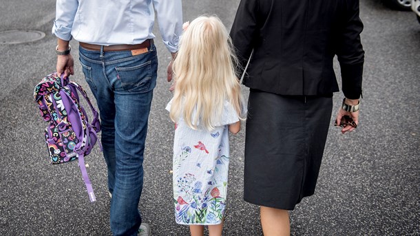 Relationen til forældrene kræver kompetencer, som læreruddannelsen ikke er god nok til give de lærerstuderenden, mener KL og Danske Professionshøjskoler.