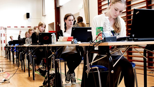 Siden 2010 har skoleelever fra 2. til 8. klasse haft årlige nationale test. Men det skal ophøre, hvis SF skal støtte en S-ledet regering efter kommende folketingsvalg. (arkivfoto)