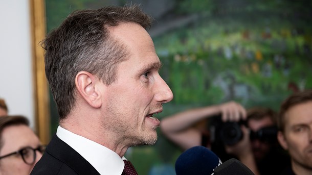 Dagens overblik: Kristian Jensen raser over S-nej til Radius-salg og kalder det 