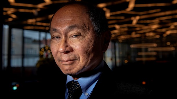 Nutidens identitetspolitik må ikke stå i vejen for en stærk national identitet, skriver professor Francis Fukuyama i sin nye bog.