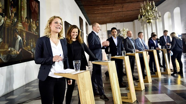 Det er utilstedeligt, at det er kommunalpolitikerne, der står bag spærretid for folketingskandidater under valgkampen, skriver Lisbeth Knudsen (arkivfoto fra valgdebat 2015).