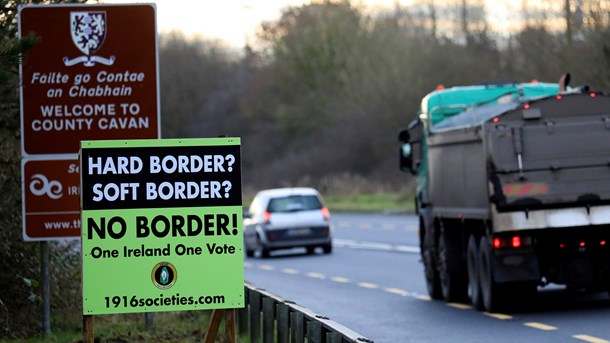 I dag er der ingen hård grænse, fysisk såvel som økonomisk, mellem Irland og Nordirland. Men Brexit har ført til, at diskussionen er blusset op igen.