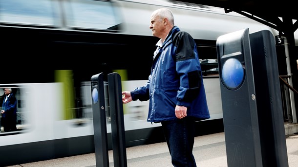 Kommunerne mangler et bedre grundlag for at træffe en beslutning om et nyt rejsekort, lyder kritikken fra borgmester Jacob Bjerregaard (S), der er formand for KL's
Miljø- og Forsyningsudvalg. (Arkivfoto)