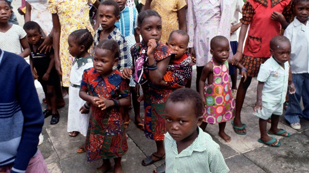 Disse børn i Tanzania er truet af nogle andre sygdomme, end deres forældre og bedsteforældre har været. 