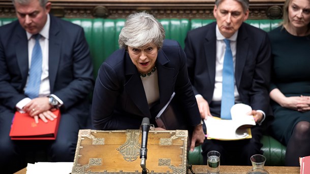 Theresa May fik torsdag et ja fra de britiske politikere til at udskyde Brexit.