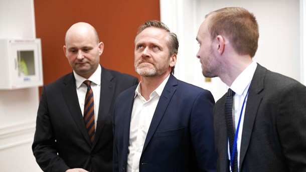 Det er svært at veksle paroler til indflydelse, har både SF og LA erfaret som regeringspartier, skriver Niels Jespersen inden de to partiers landsmøde i weekenden.